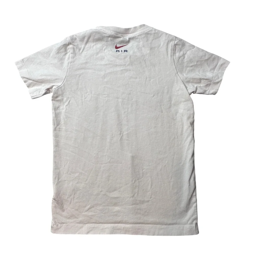 Nike T-Shirt Kids Small White Air Swoosh Graphic Tee FV2343-100 Sportswear